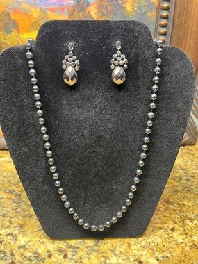 Elegant Hematite Bead Necklace and Drop Earrings Set - Gunmetal Gray